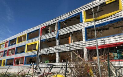 Російський терор проти освіти: школи йдуть у руїни під ворожими обстрілами