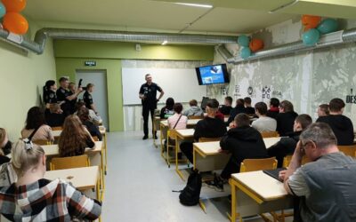 Крок за кроком: ще 4 школи та благодійна ініціатива отримали комп’ютерну техніку